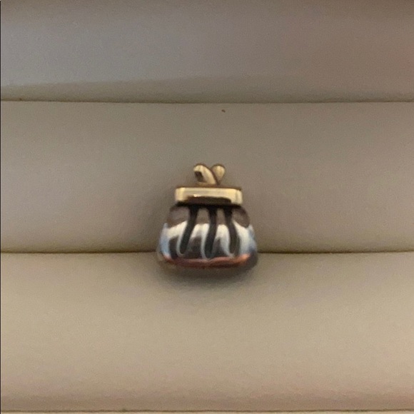 Assorted Chamilia/Pandora bracelets and charms - Picture 2 of 8